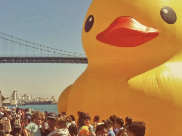 世界最大橡皮鸭本周登陆纽约